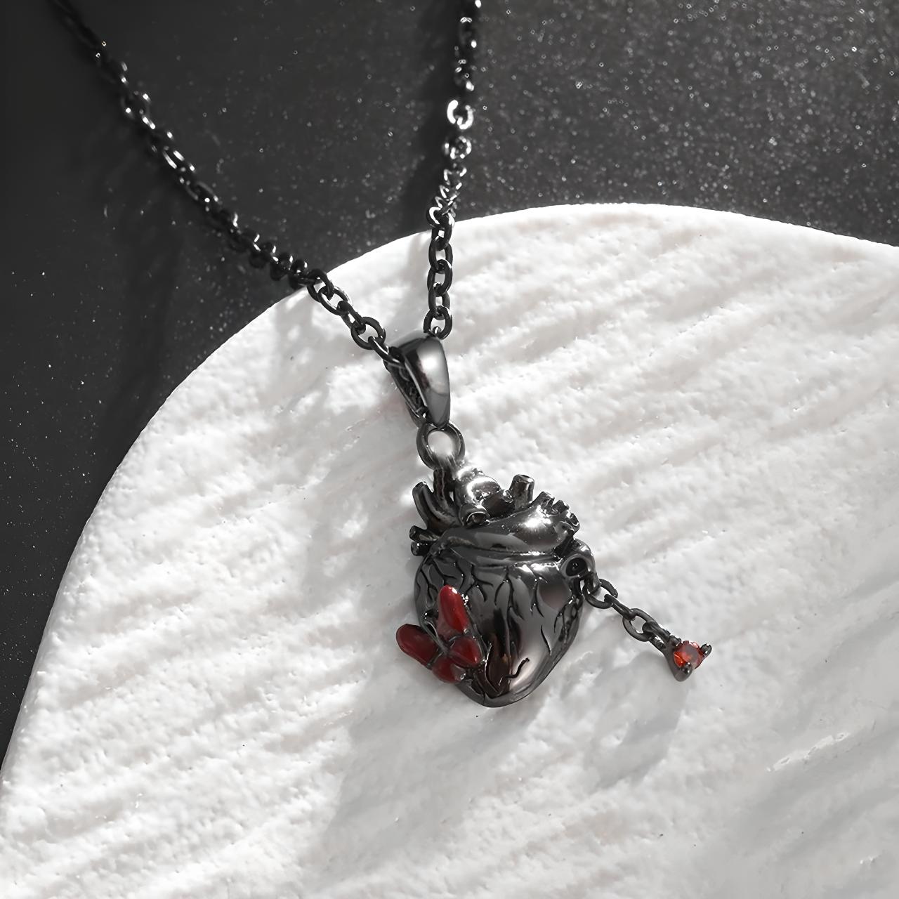 Collier Mephisto